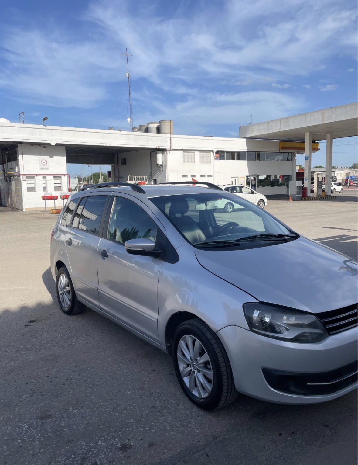 Volkswagen Suran 1.6 - Foto 5