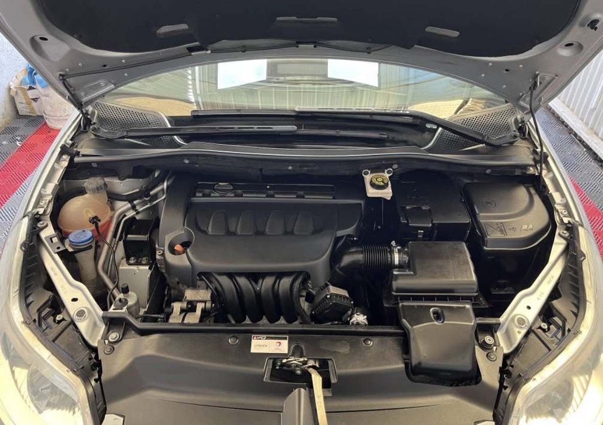 Citroën C4 2.0 SX - Foto 8