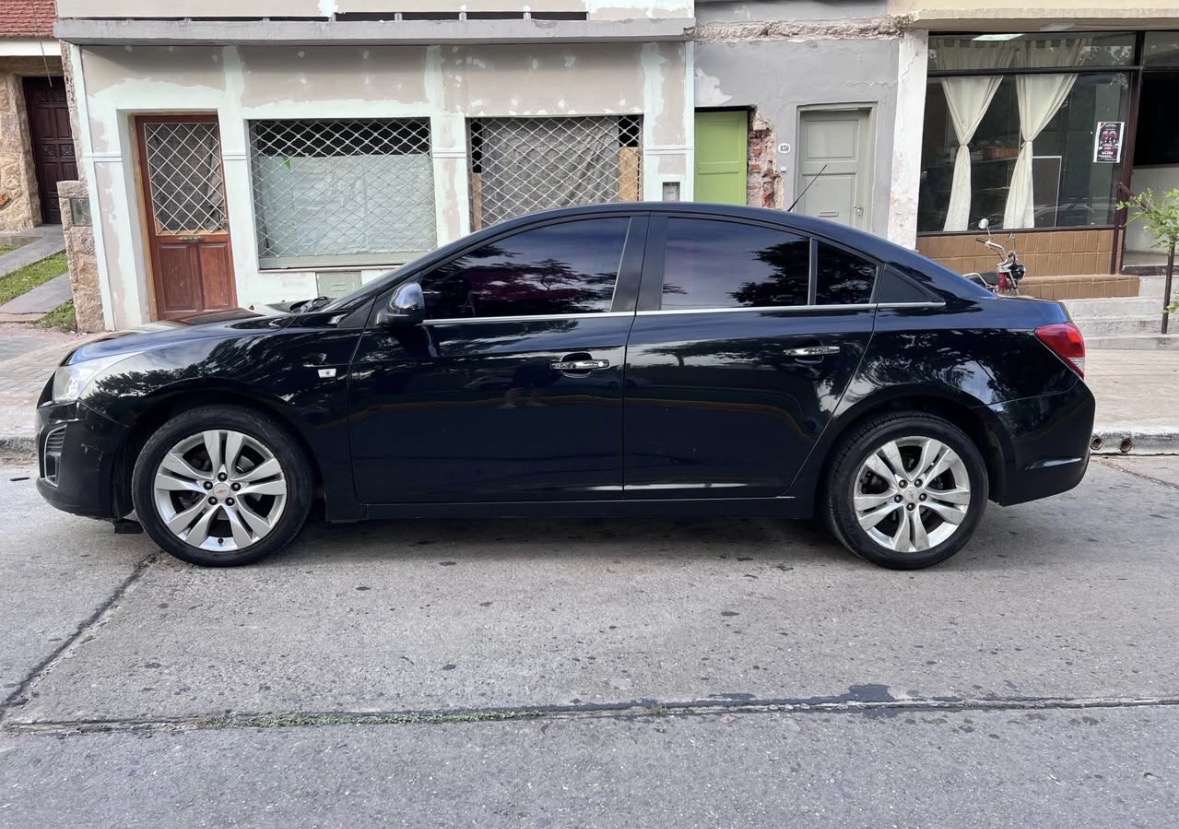 Chevrolet Cruze LTZ 2014 1.8 Nafta - Foto 2
