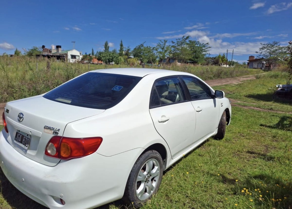 Toyota Corolla XEI Pack Cuero 2010 1.8 Nafta - Foto 5