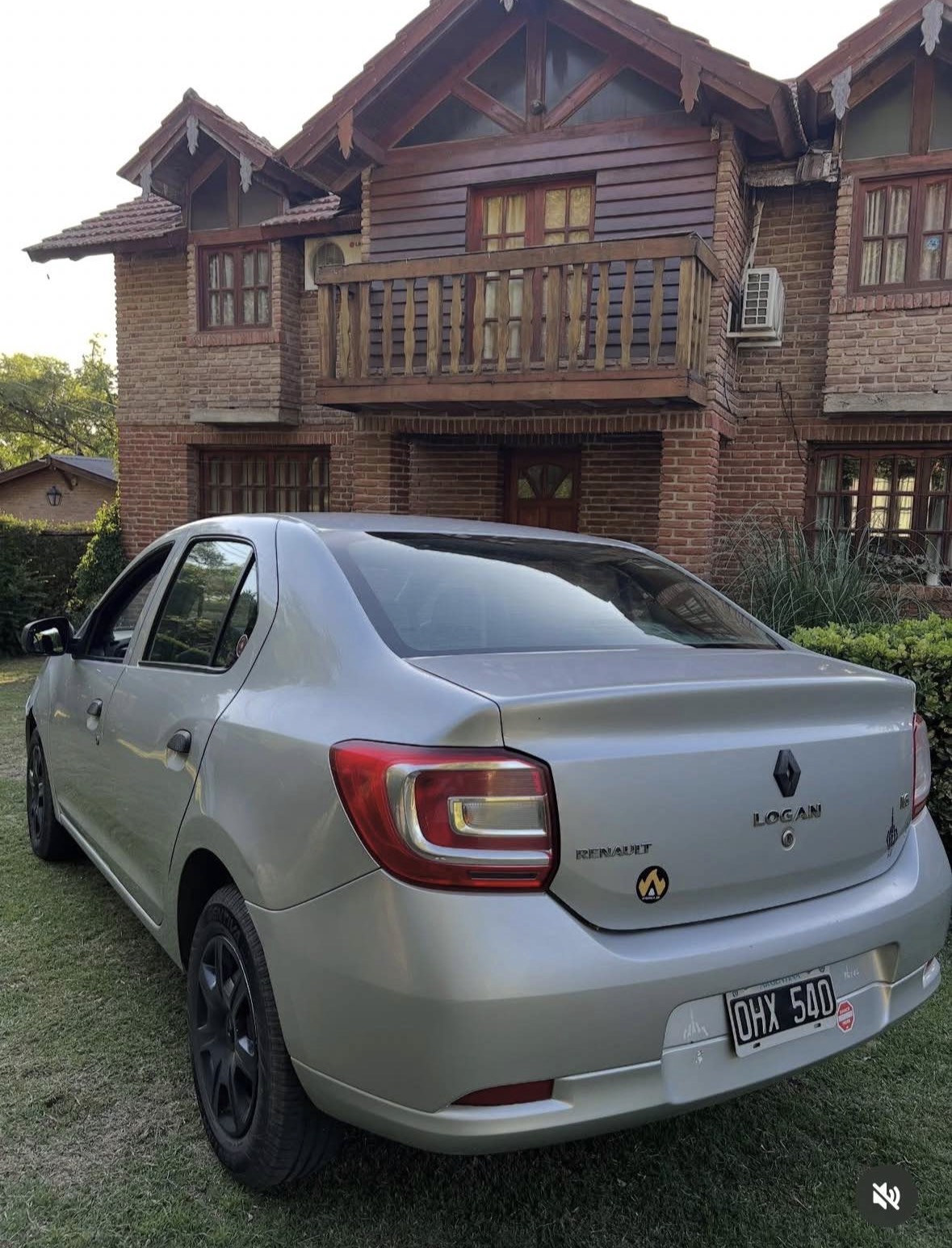Renault Logan - Foto 2
