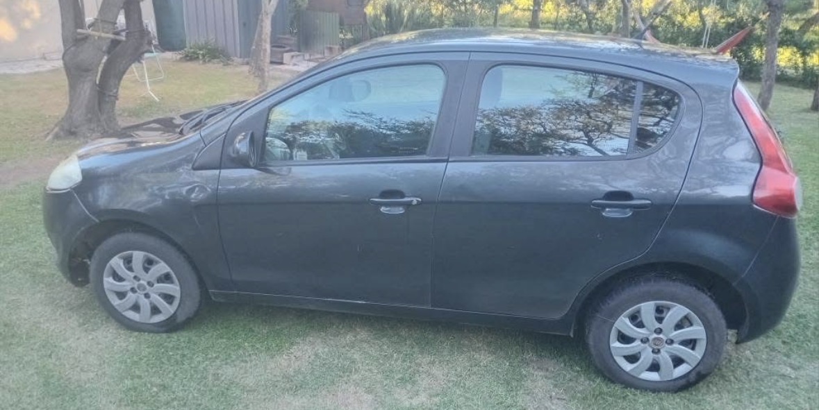Fiat Palio Attractive 1.4 2013 - Foto 2