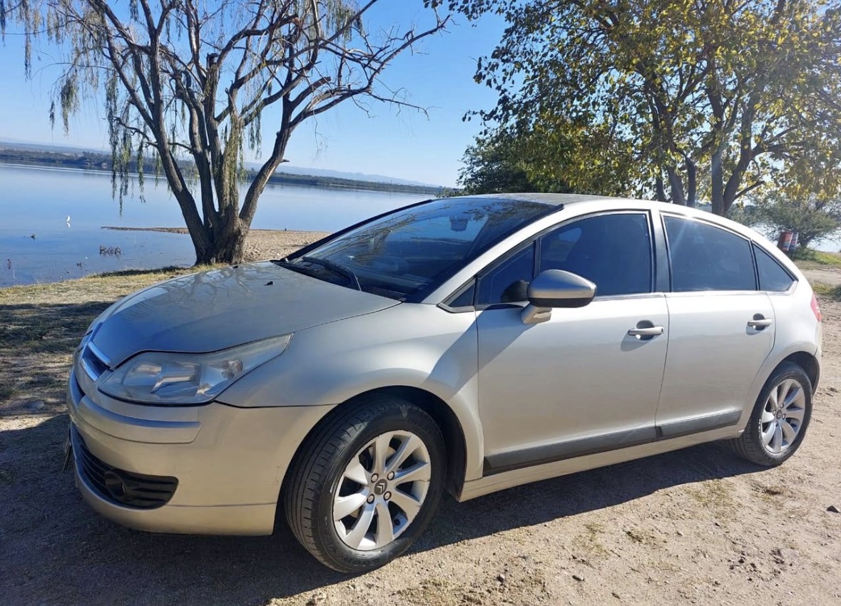 Citroën C4 2.0 Exclusive - Foto 1