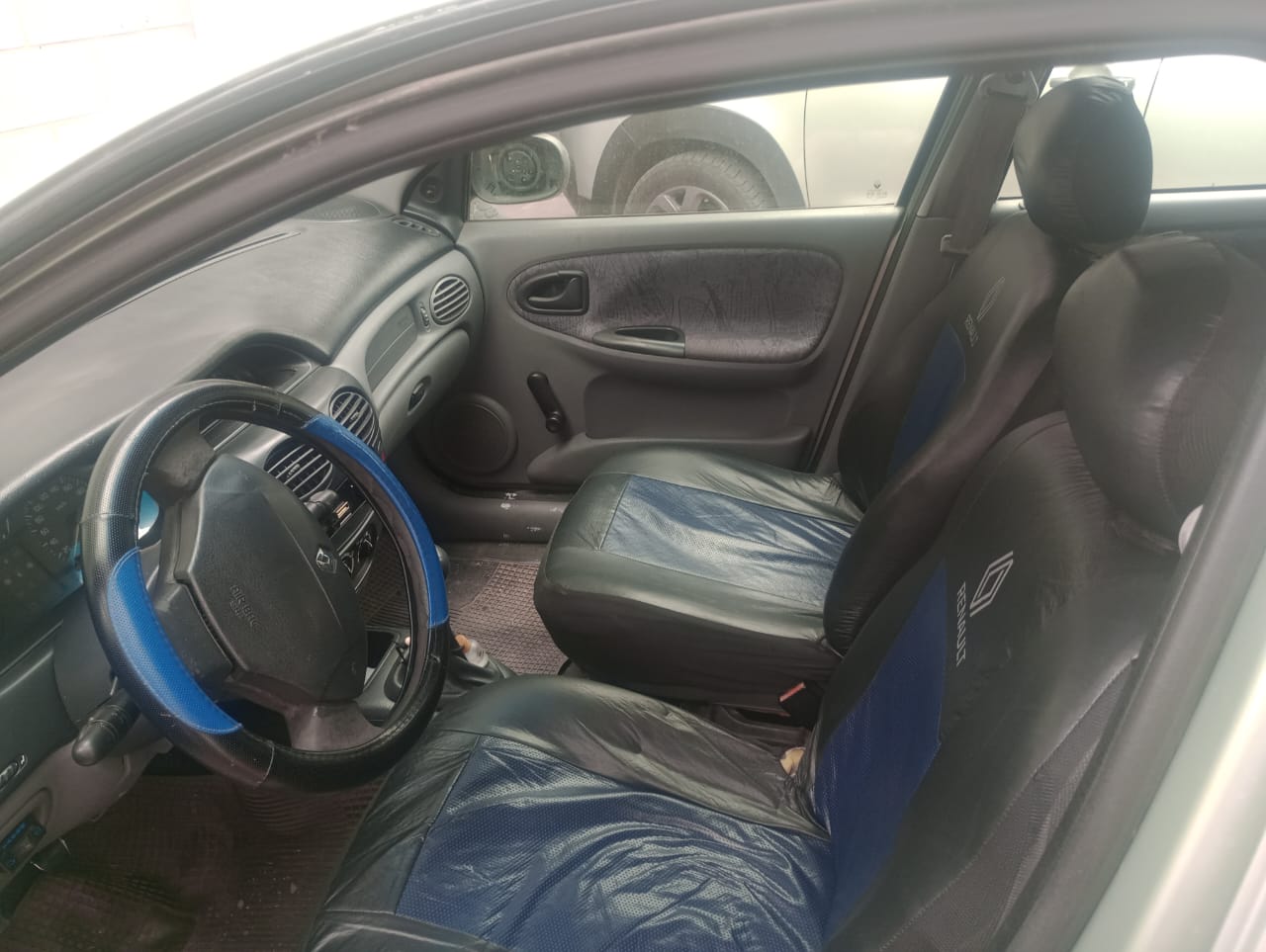 Renault Megane 2000 - Foto 4
